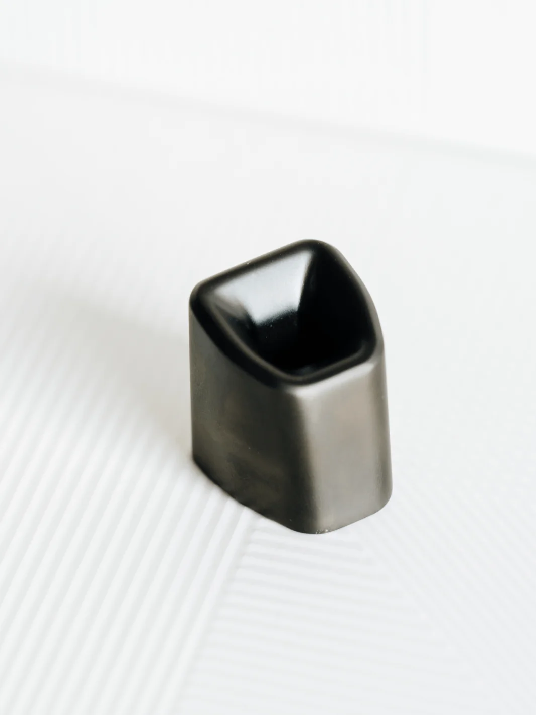 Activating Beard Roller Stand - Image 3