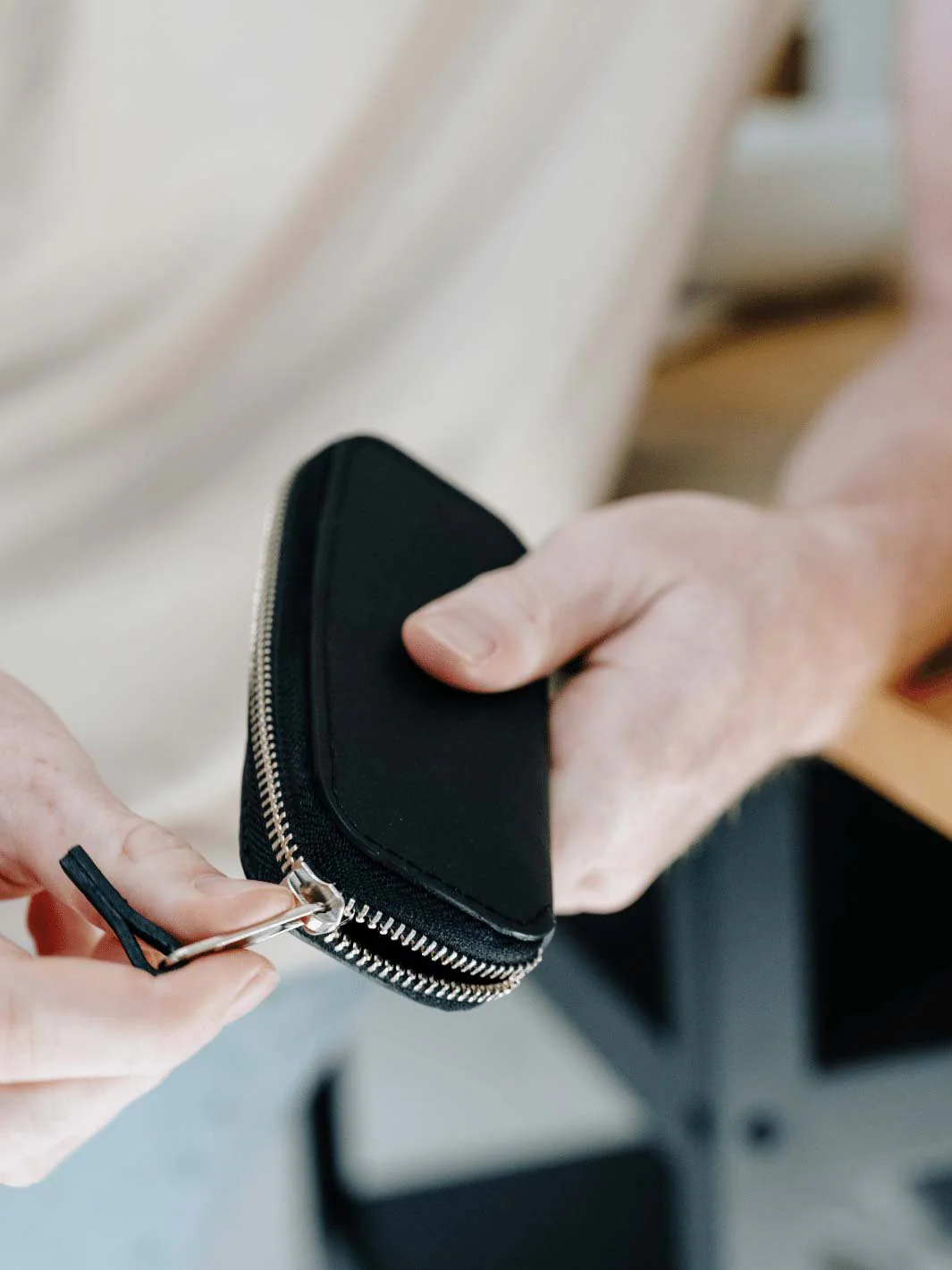 The Leather Travel Case - Image 5