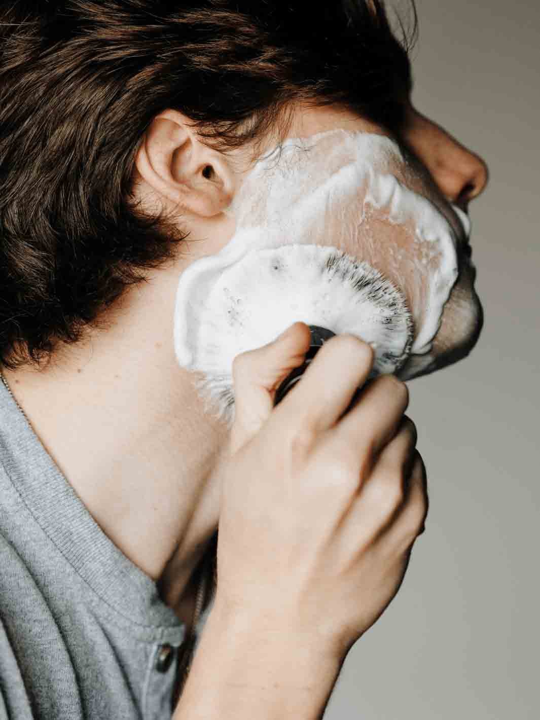 Ultra Lather Shaving Cream - Image 5